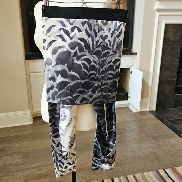 Lululemon Wunder Under Dance SE Pretty Skirted Crop Leggings 4 - Picture 4 of 15